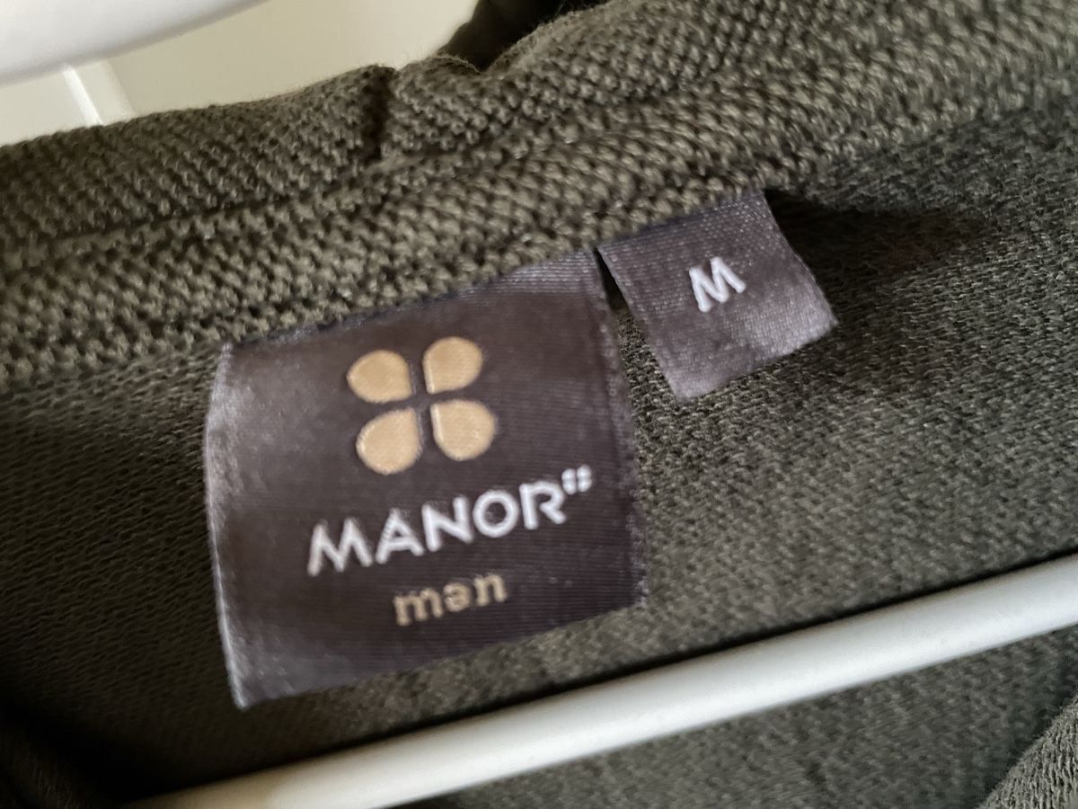 Manor Giacche: Pullover Jacke mit Kaputze von Manor – Usato da Rümlang venduto da euqinom16 2