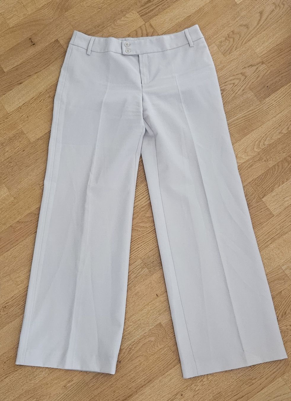 Mango Pantalons: Mango Hose 38 – D'occasion à Rombach par ThriftBetter