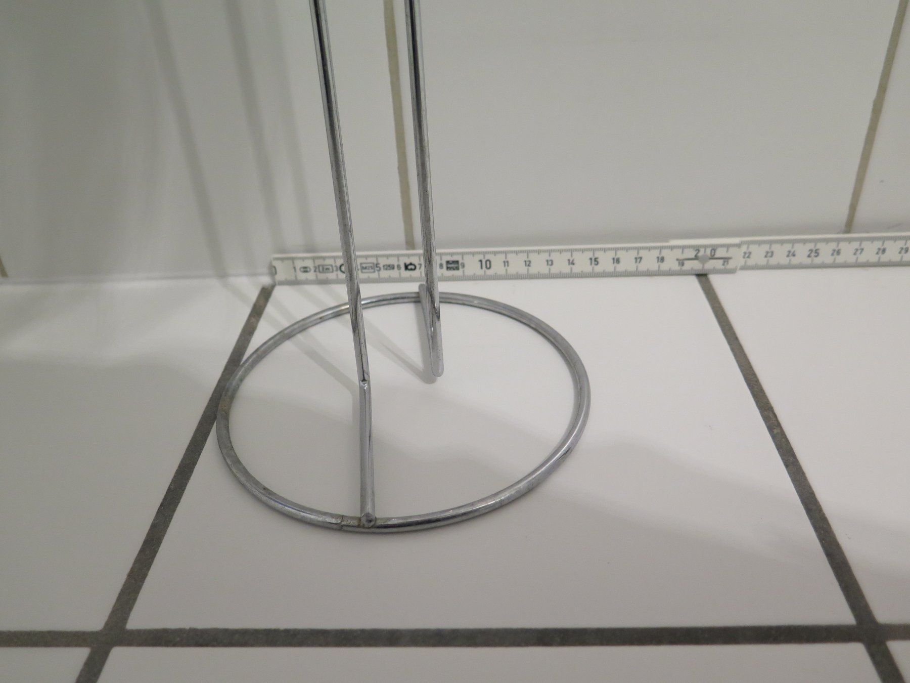 Fixations: Toilettenpapierhalter – D'occasion à Riedholz par Ronny_Standtke 3