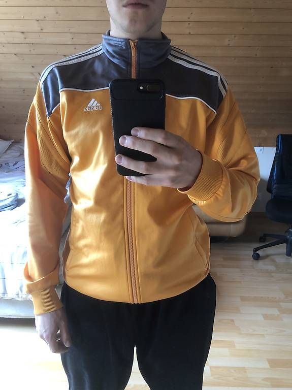 Giacche: Adidas Jacke  – Usato da Wegenstetten venduto da secondhand.jpg 4