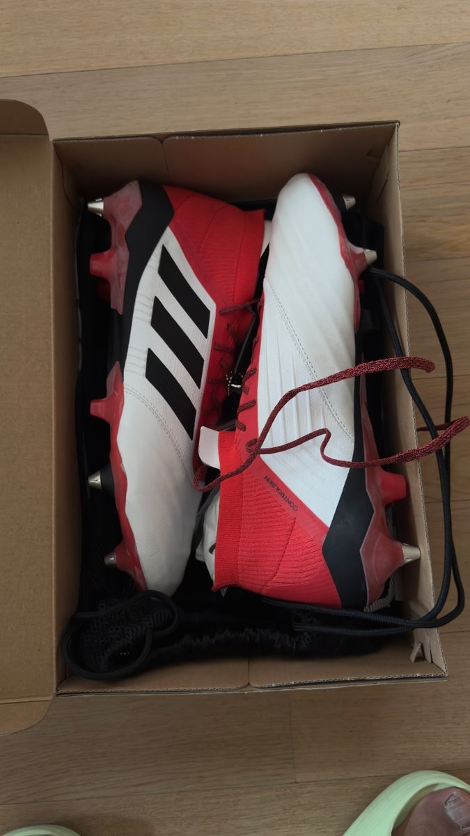 Adidas Scarpe da uomo: Adidas Predator 18.1 SG Leder – Nuovo e nell'imballaggio originale da Hombrechtikon venduto da JOKIASSU