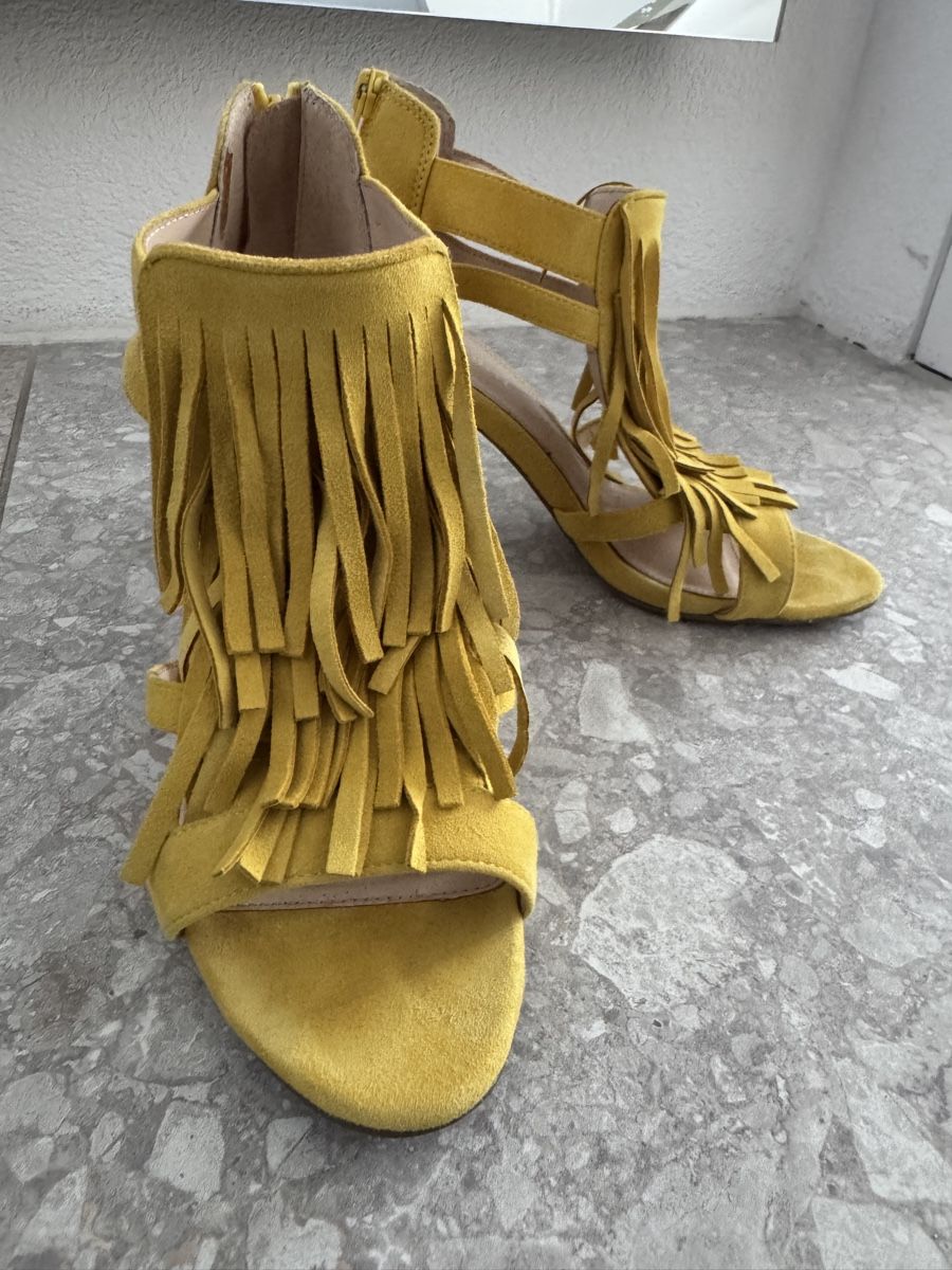 Scarpe da donna: Minelli Yellow Fringed Heels, Size 37 – Usato da Jonen venduto da chrispluess 3