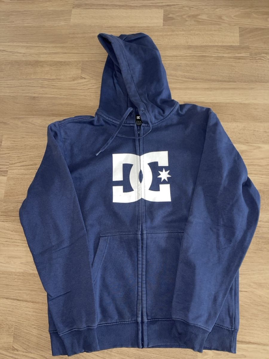 Giacche: DC Hoodie / Kapuzenpullover Blau Gr. M – Usato da Bützberg venduto da dan_jhn9