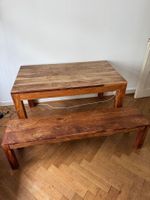 Massivholttisch mit Bank