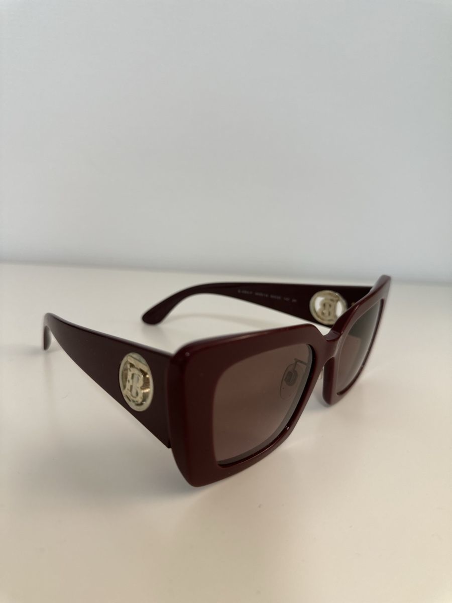 Burberry Occhiali & Lenti: Burberry Sunglasses, Bordeaux/ Dark violet – Usato da Zürich venduto da cam_5ln8 1