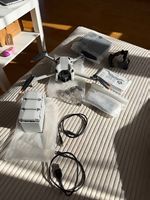 DJI Mini 4 Pro Fly More Combo + microSD 512 Go  Comme neuf 
