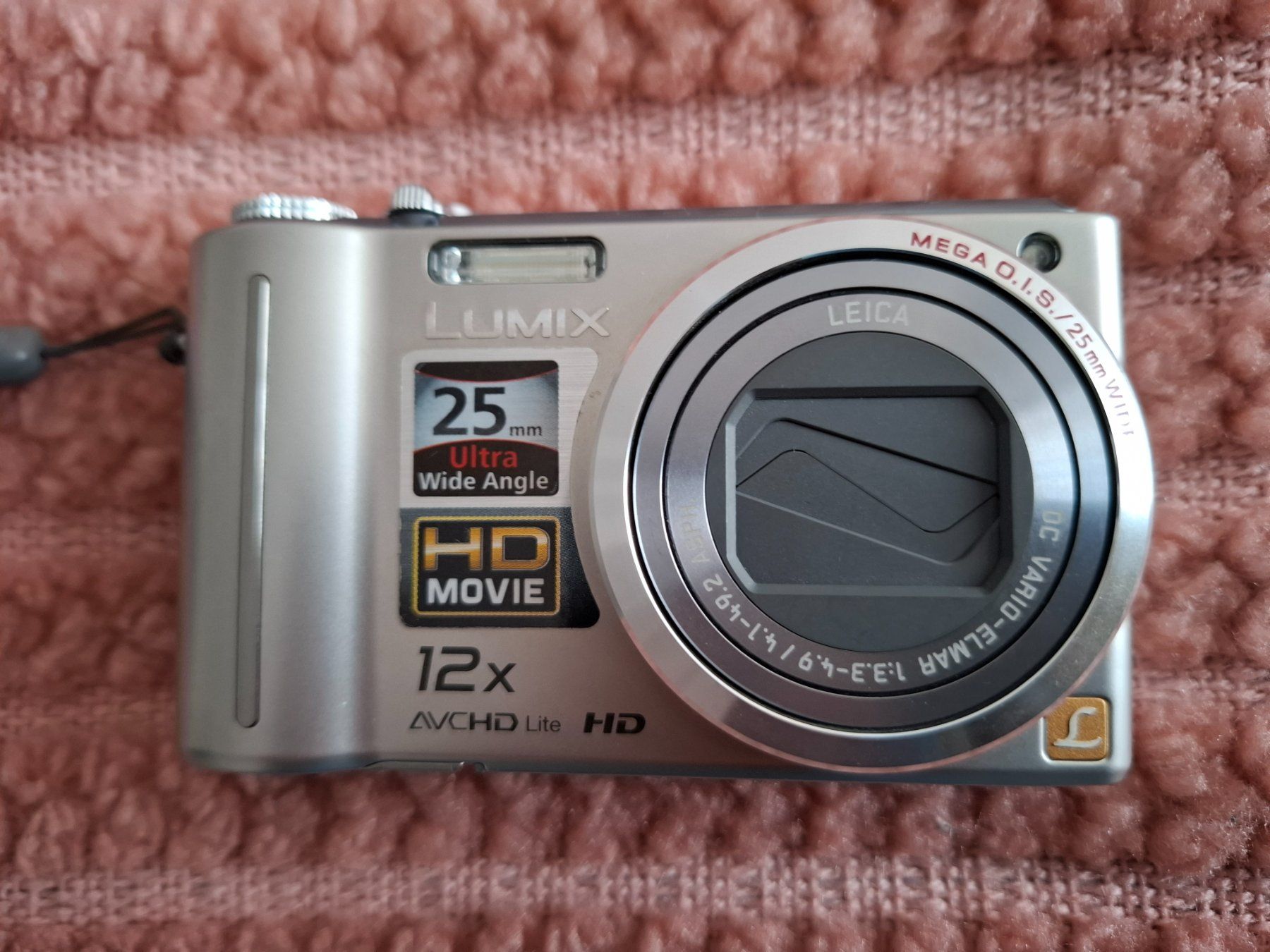 Panasonic Fotocamera: Panasonic Lumix DMC-TZ7 Digitalkamera – Usato da Gebenstorf venduto da Brpe