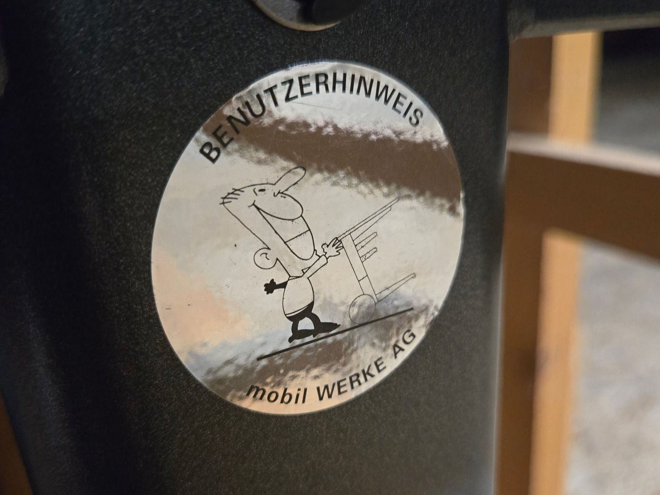 Scrivanie: Schülerpult von mobil Werke AG – Usato da Wald ZH venduto da SH_Binzholz 3