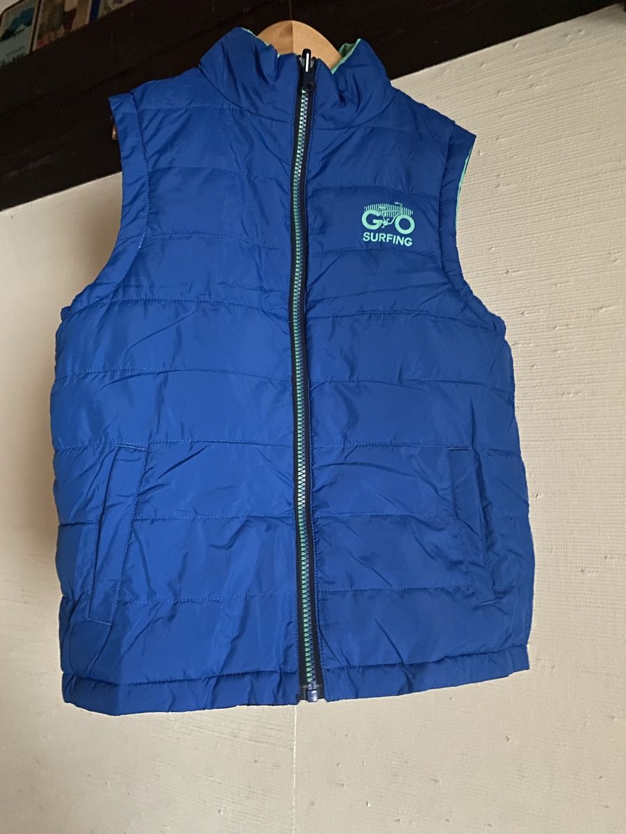 Cyrillus Altro abbigliamento per bambino: Doudoune capuche sans manches Cyrillus 10 ans – Nuovo e nell'imballaggio originale da Geneve venduto da Monthoux13 2