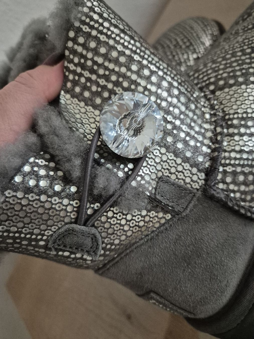 Ugg Scarpe da donna: UGG Damen Winter Boots Glitzer grau Gr. 37 – Usato da Winterthur venduto da ann_7lxx 3