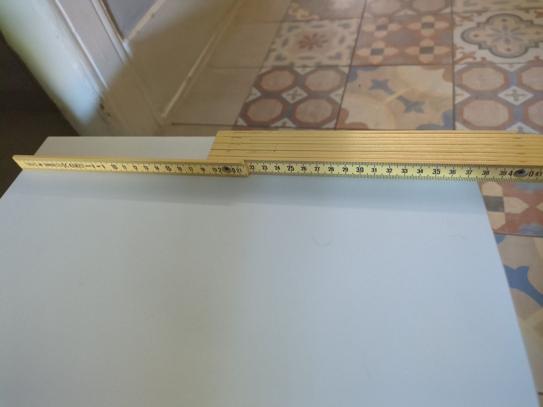 TV Möbel: Meuble télévision sur roulettes – Gebraucht aus Villarepos von PhiVM 2
