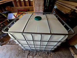 Neuwertiger Wassertank 1000L