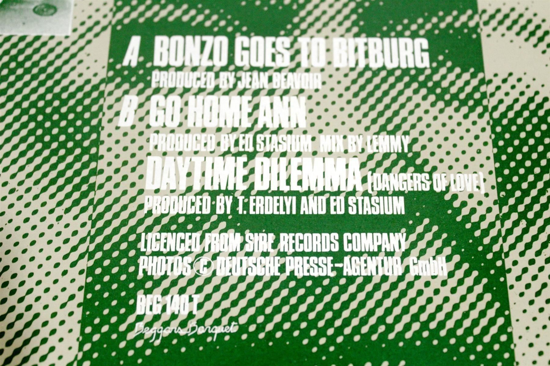 Dischi in vinile: RAMONES: Bonzo goes to Bitburg – Usato da Bern venduto da vinyl-heaven 8