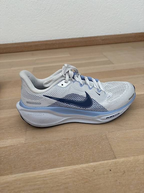 Nike Scarpe da donna: Nike Laufschuh – Nuovo (secondo la descrizione) da Schüpfen venduto da ani_gj8r 3