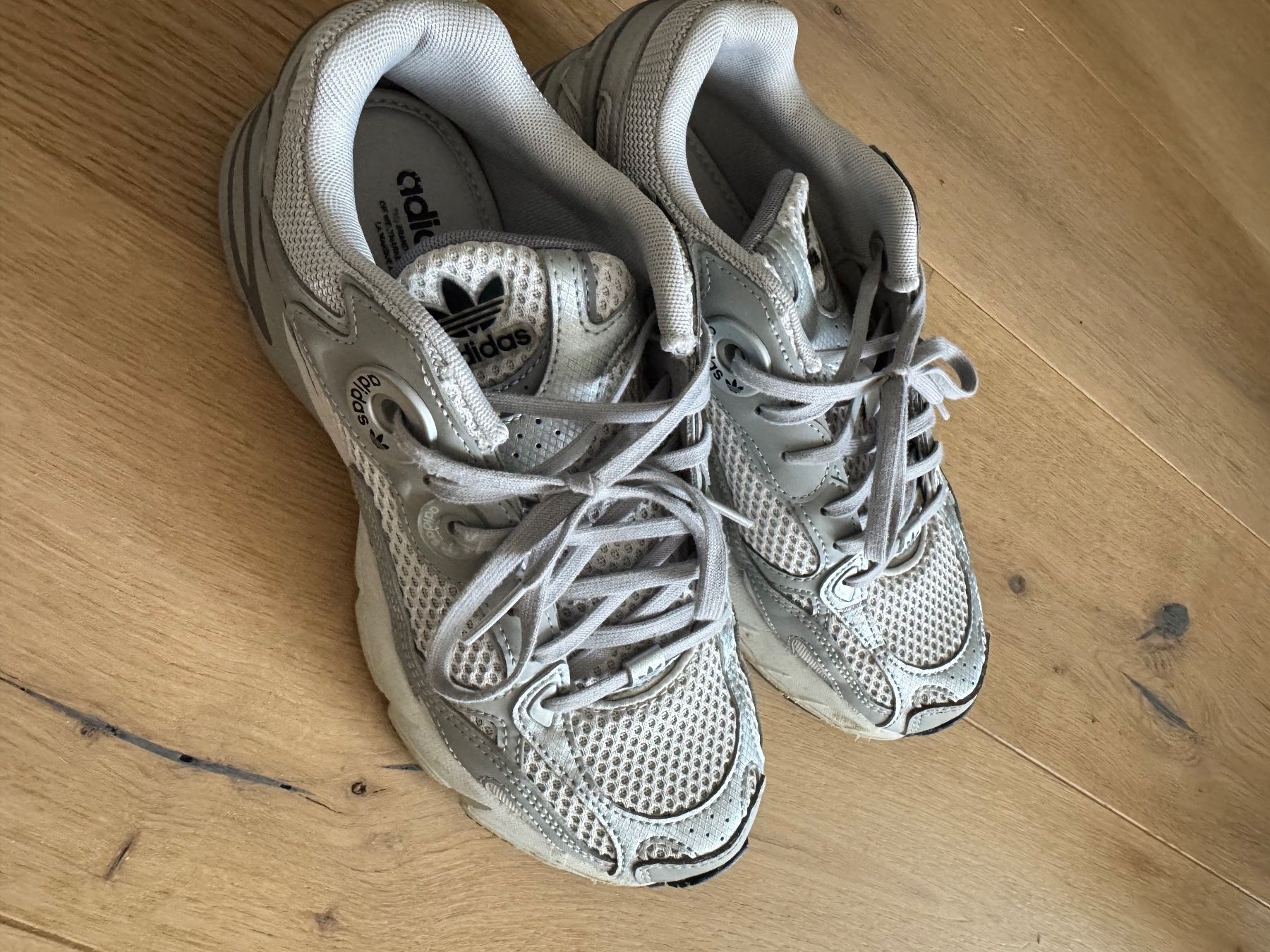 Adidas Scarpe da donna: Adidas Sneakers  38 1/2 – Usato da Wilen b. Wollerau venduto da sopfl 1