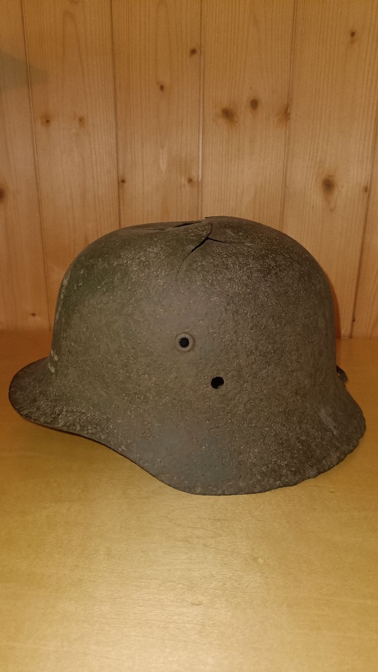 Uniformi: Finnischer Stahlhelm – Difettoso da Grindelwald venduto da sdb_yc5m 3