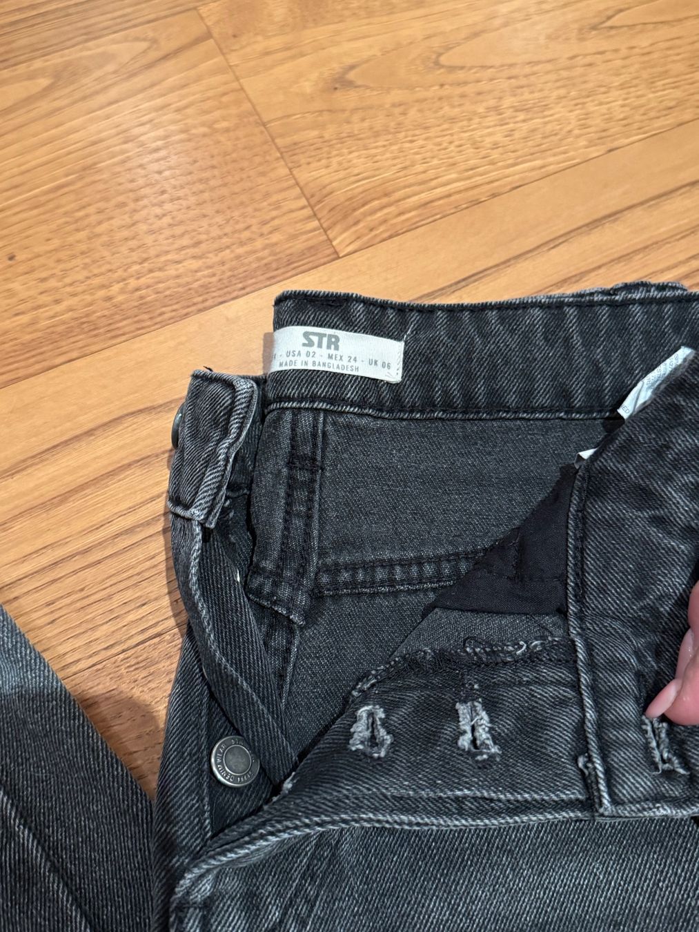 Stradivarius Jeans: Jeans Stradivarius, EUR34 – Usato da Sissach venduto da laura.x4 3