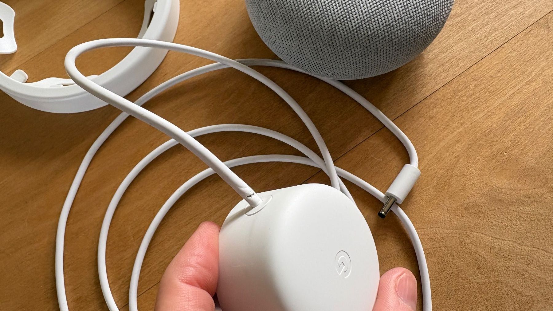 Google Lautsprecher: Google Nest Mini 2nd generation white + wall mount – Neu (gemäss Beschreibung) aus Adliswil von fashionholic 5