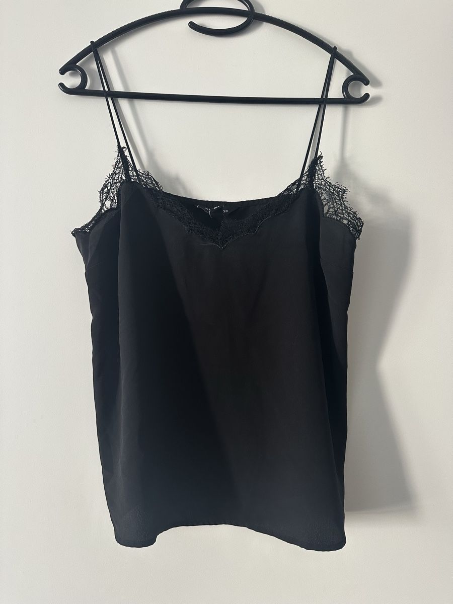 New Look Top: Haut noir T40 – Nuovo (secondo la descrizione) da Lausanne venduto da sou_w9bl