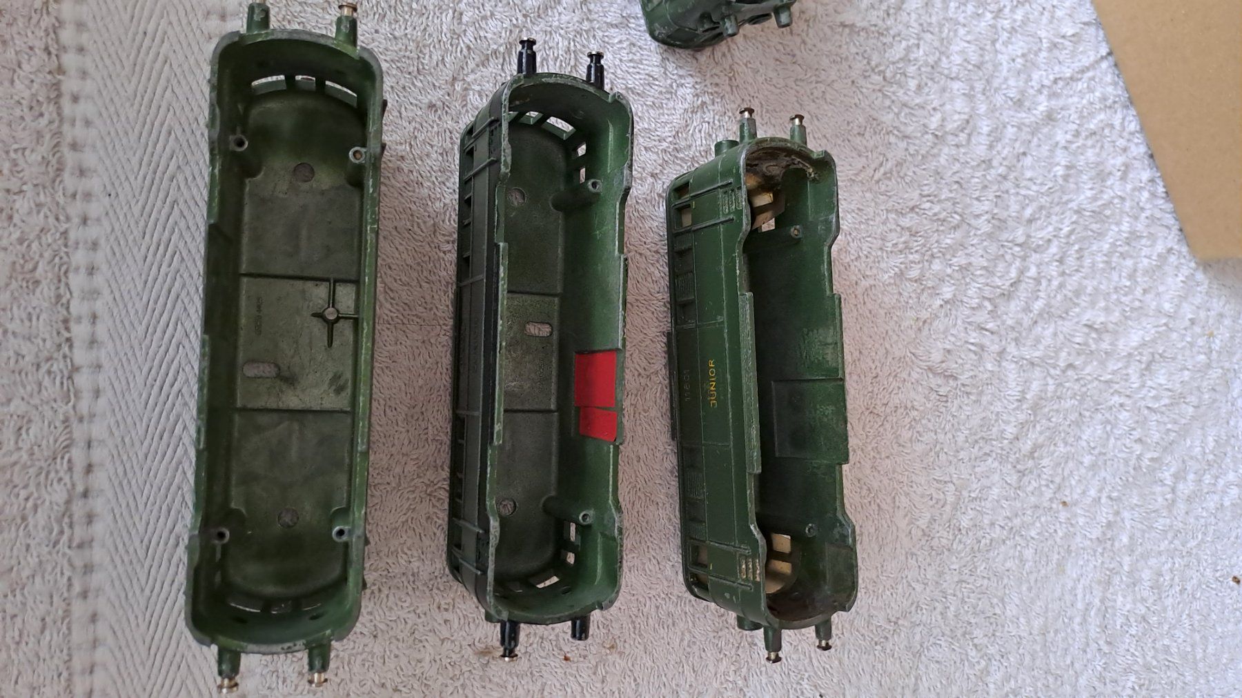 Modellini di ferrovie: Junior 4 leere Gussgehäuse / 9 – Usato da Winterthur venduto da Riebeli333 6