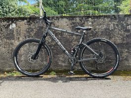 Trek Mountainbike Fully vollgefedert