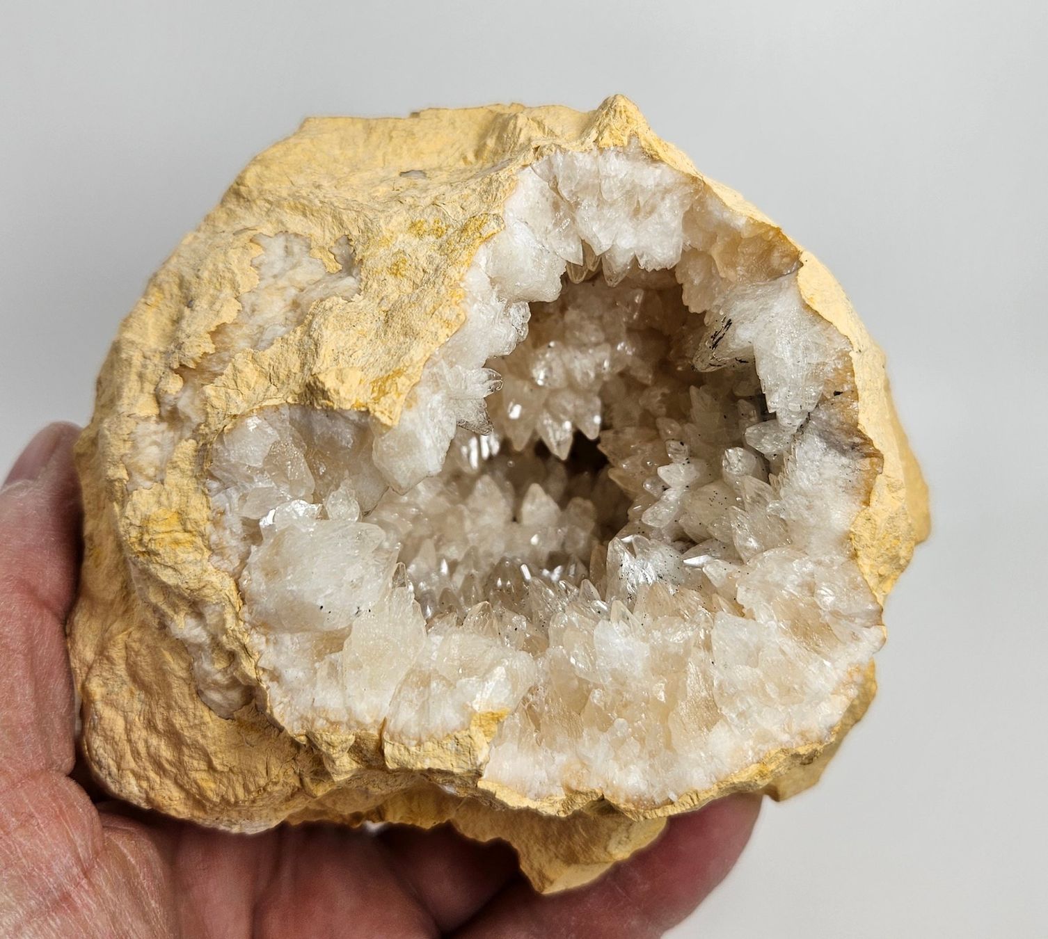 Minerali & Pietre curative: Calcit-Druse aus Tunesien. – Usato da Uzwil venduto da Chobel1 1