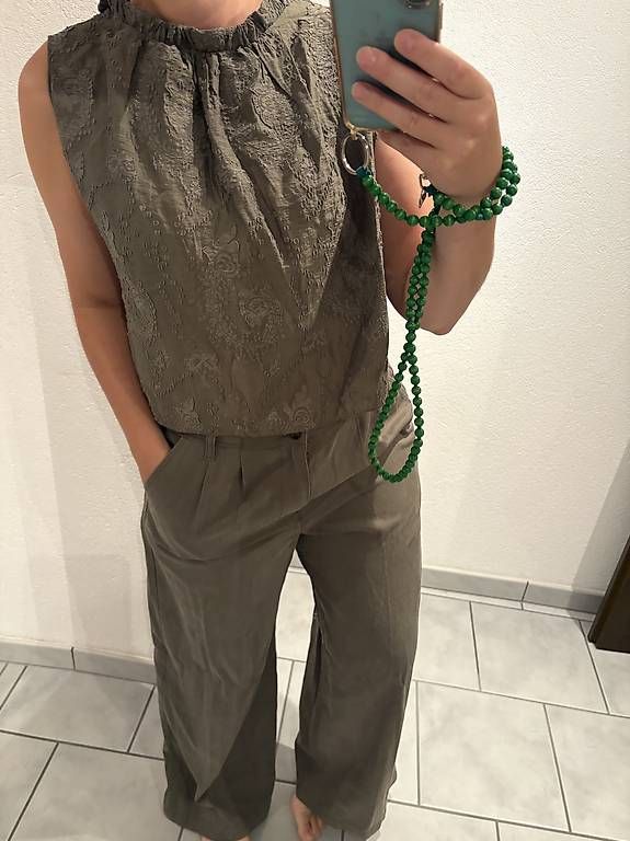 Lotti di vestiti: Kleiderpaket Damen Grösse M – Usato da Unterägeri venduto da mar_96hk 1
