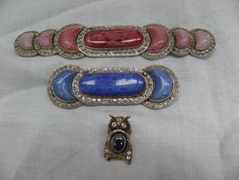 1 Schmuck-Pin Eule, 2 Strass-Elemente zum Aufnähen