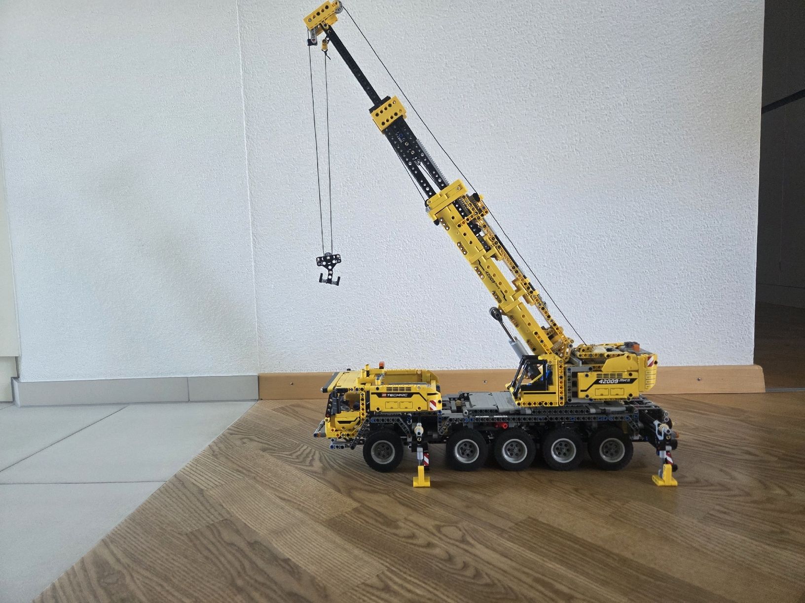 Lego Kit di costruzioni: LEGO Technic Mobiler Schwerlastkran 42009 – Usato da Ebikon venduto da severin.froehlich