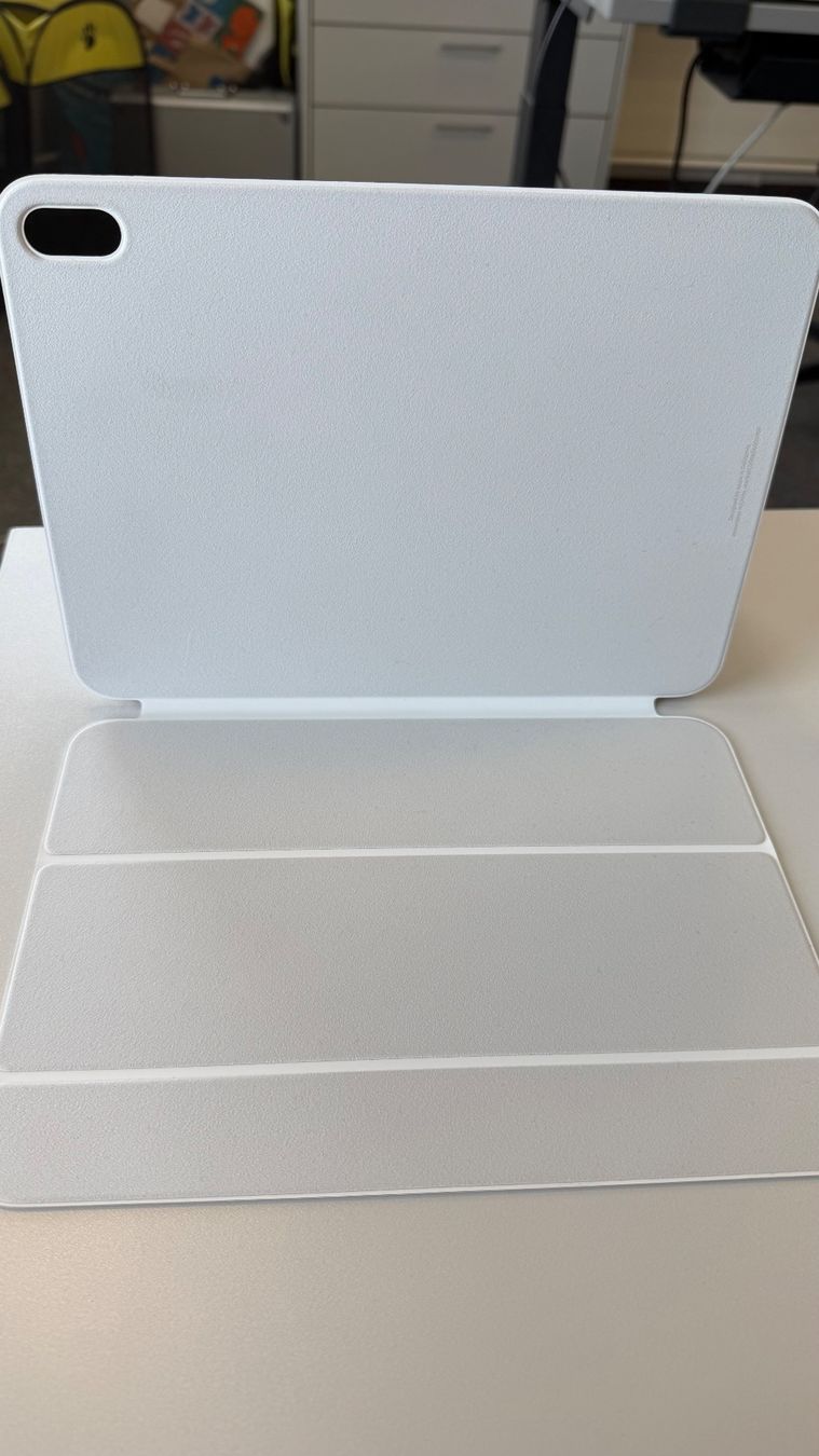 Apple Covers & Borse: Apple Smart Folio White – Usato da Effretikon venduto da i0wnex_99