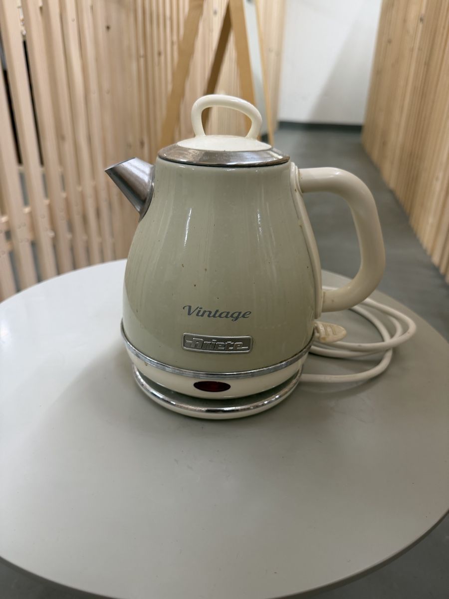Wasserkocher: Ariete Vintage Wasserkocher, creme – Gebraucht aus Basel von rqmon