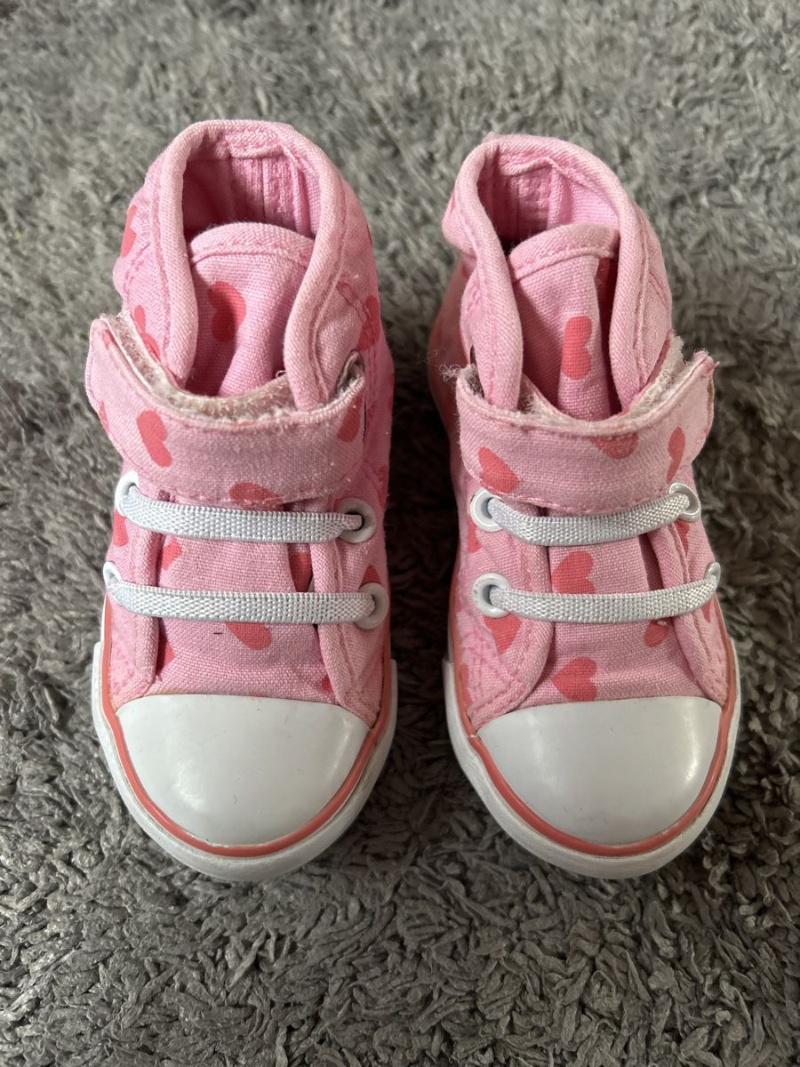 Schuhe für Mädchen: Sneaker Gr.23 – Gebraucht aus Dottikon von cimar