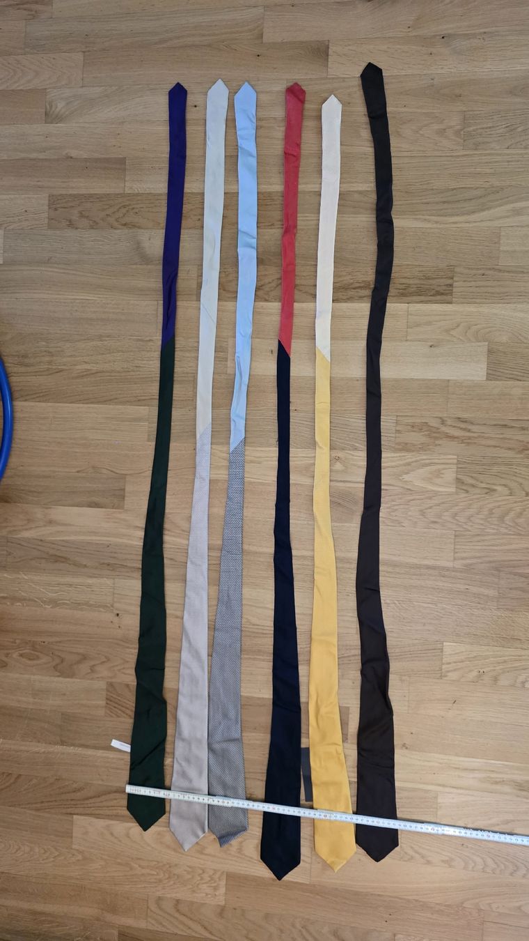 Tommy Hilfiger Cravatte: Krawatten Tommy Hilfiger – Nuovo (secondo la descrizione) da Dietlikon venduto da Ramses79