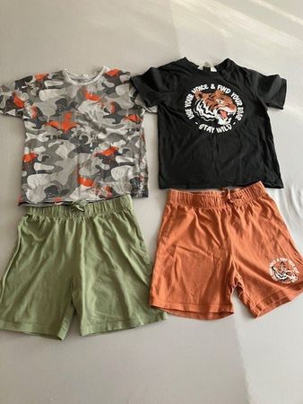Ensemble 2 t-shirts & 2 shorts été garçon 👕🩳 Taille5/6 ans
