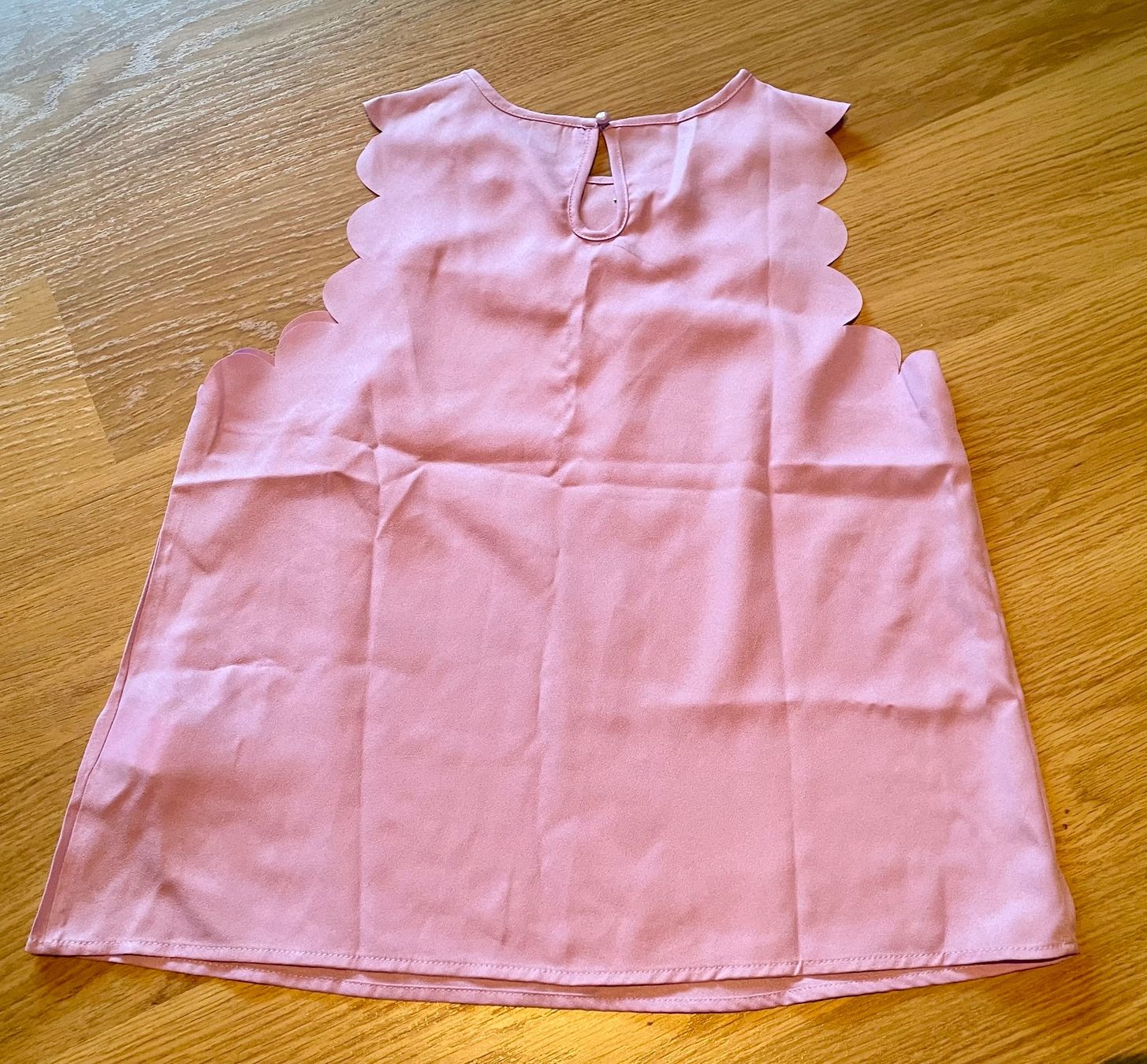 Shein Tops: Shein Perlentop Neu – Neu (gemäss Beschreibung) aus Baden von Tiffany6878 2