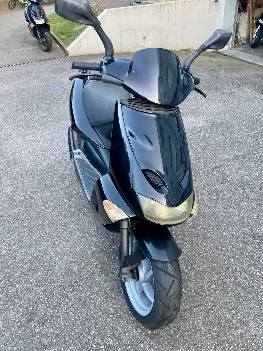Scooter: Aprilia sr50 mit MFK & Service – Usato da Nidau venduto da alpa83 2