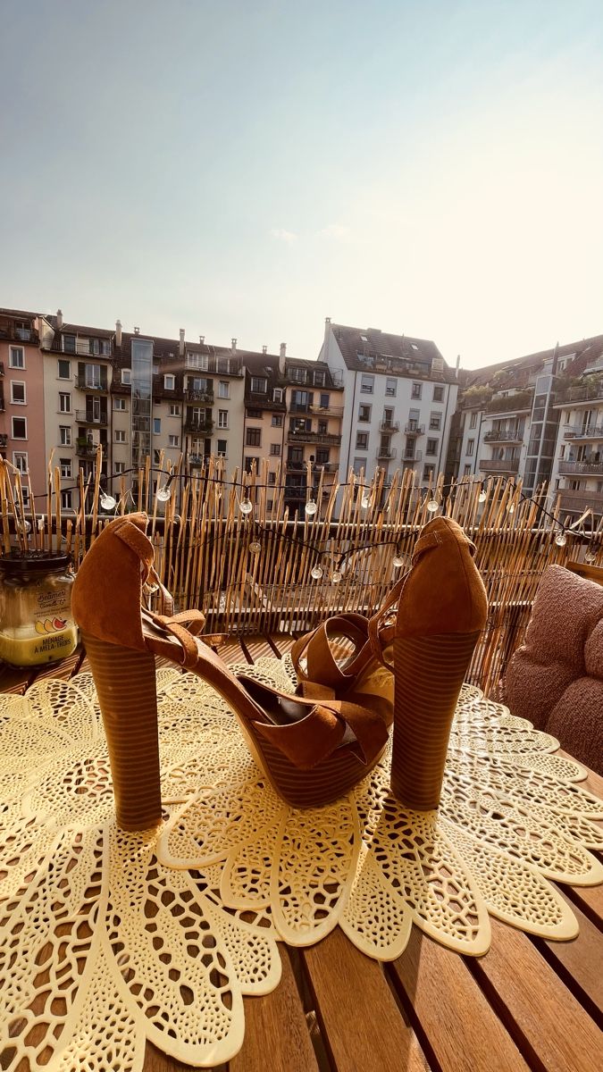 Scarpe da donna: Chic Braun plateau Sandalen – Nuovo (secondo la descrizione) da Luzern venduto da lei_5btm 3