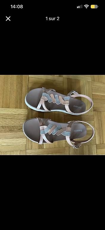 Chaussures femmes: Sandalettes fille taille 37 portée 2x – D'occasion à Morges par flo_68sd