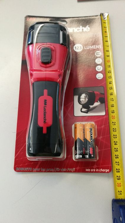 LA PILE LECLANCHÉ LAMPE TORCHE/FLASHLIGHT