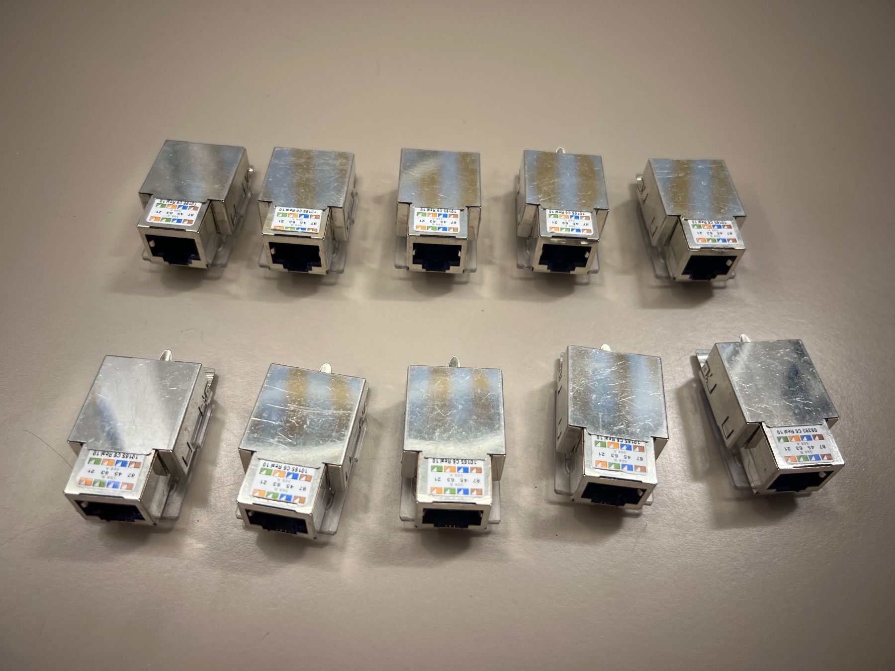 Wago Componenti elettronici: Anschluss Modul Kat.6 gebraucht 10 Stk – Usato da Dietikon venduto da Emoruk