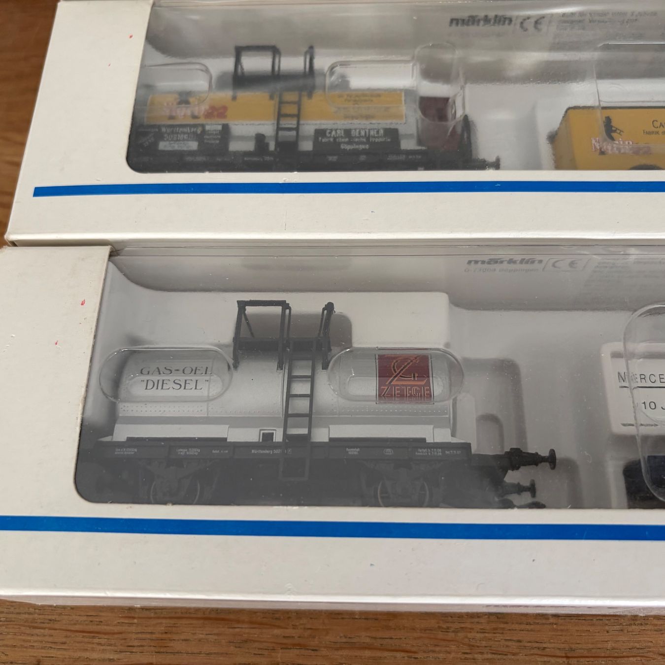Märklin Modellini di ferrovie: Märklin - diverse Wagons und ein Trafo – Usato da Thun venduto da SS147 4