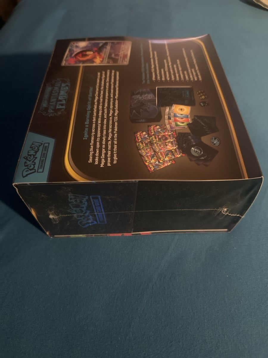 Cartoline: Pokémon TCG Mega Evolution Phantasmal Flames ETB (EN) – Nuovo e nell'imballaggio originale da Zürich venduto da Dchaze 3