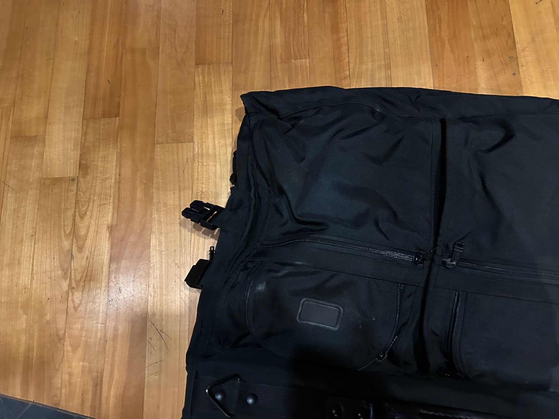 Tumi Valigie: Reisekleidersack/koffer – Usato da Zumikon venduto da Uranus88 3