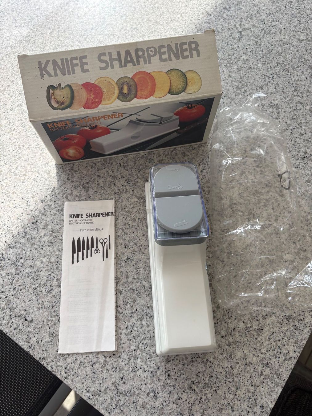 Küchengeräte: Knife Sharpener Battery-Operated – Neu (gemäss Beschreibung) aus Wettingen von 194073riner