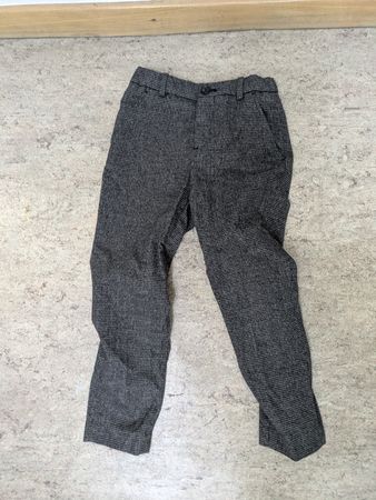 neuwertige Jungen Hose in Anthrazit kariert Gr. 116