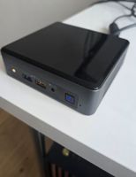 Intel NUC mit viel Zubehör – Top