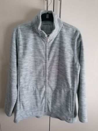 Neuwertige Damen Fleecejacke, Grösse 46