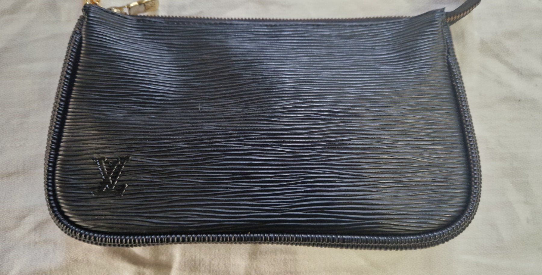 Louis Vuitton Taschen für Damen: LOUIS VITTON POCHETTE – Gebraucht aus Bilten von Mic2022 1