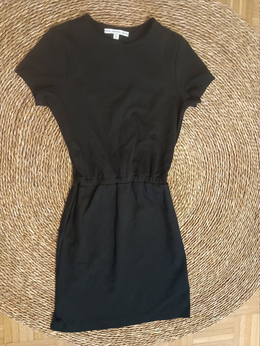 Vestiti: Tailliertes Kleid von & Other Stories – Usato da Zürich venduto da Melianea