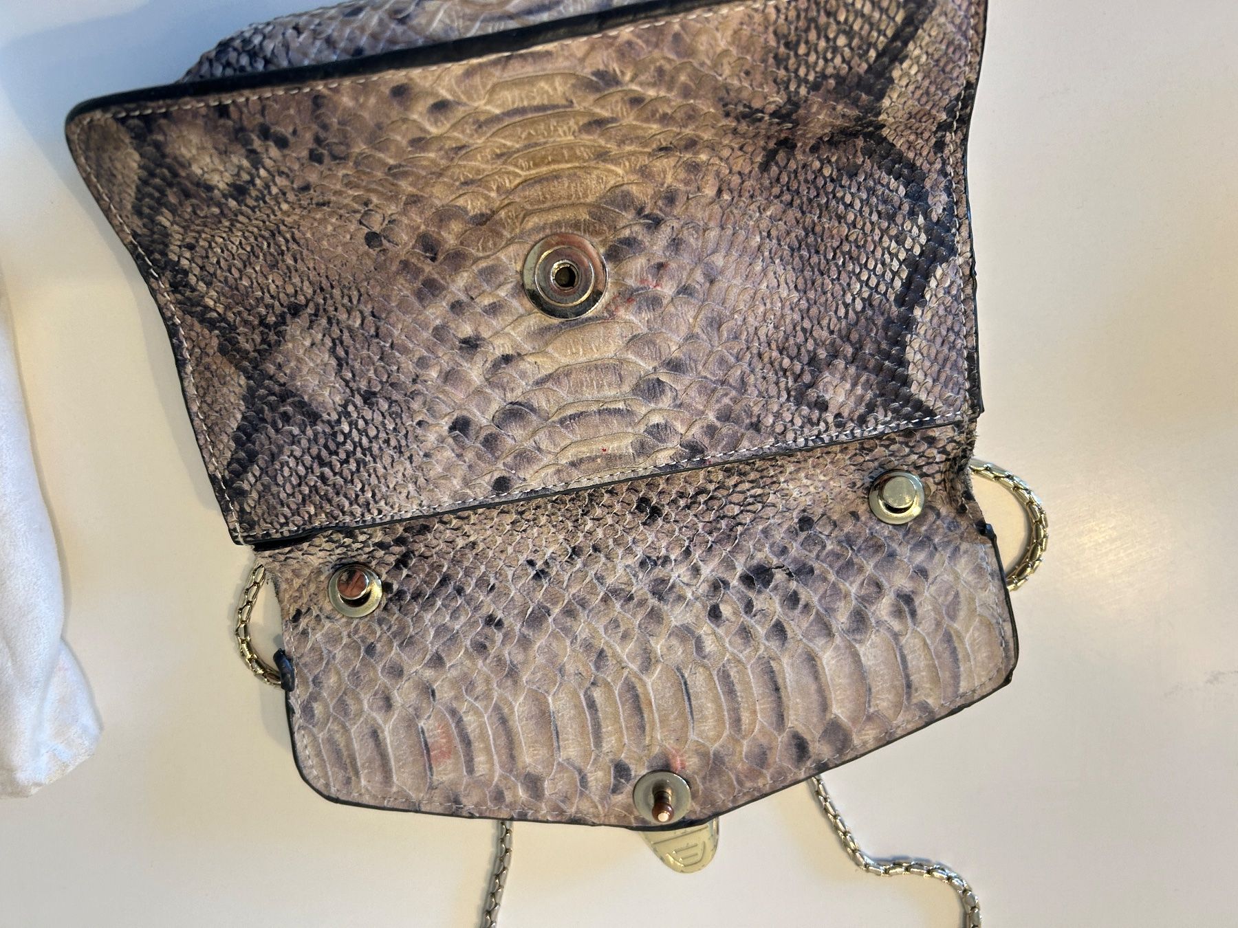 Borse da donna: High quality Leather Bag with Snake Clasp – Usato da Zürich venduto da khriw 3